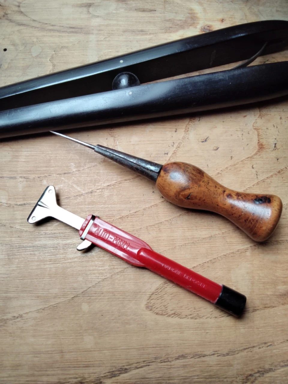 Oude schoenreparateur, schoenmaker naald, handschoenpin – photo 3